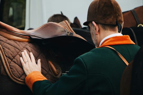 How to Tack Up Your Horse for English Riding